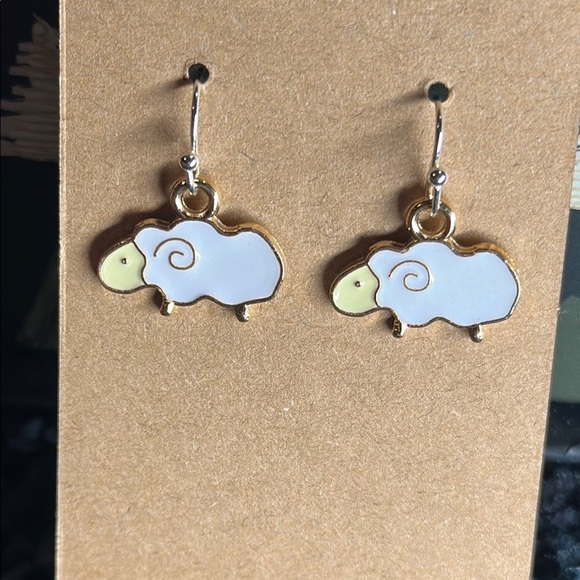 NWT handmade Gold and White Sheep Earrings - Picture 3 of 4